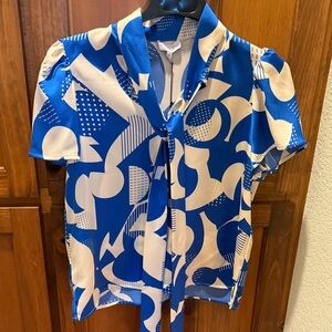 S’EDGE Blue and Winter White Geometric Blouse 👚